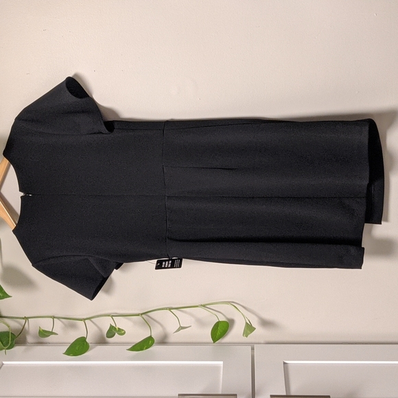 Black Express Dress - Picture 4 of 6